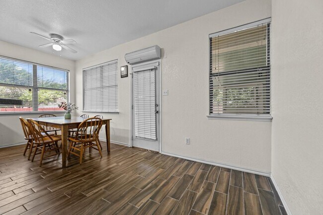 Foto del edificio - Stunning Fort Worth home in a sought-after...