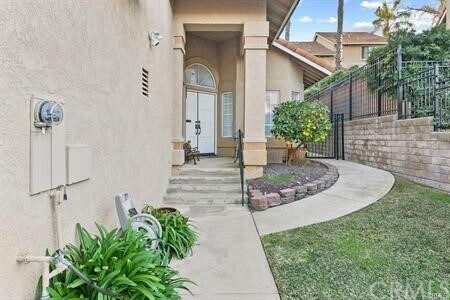 Building Photo - 740 S Palomino Ln