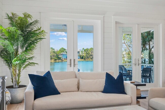 Foto del edificio - 419 Lakefront Dr