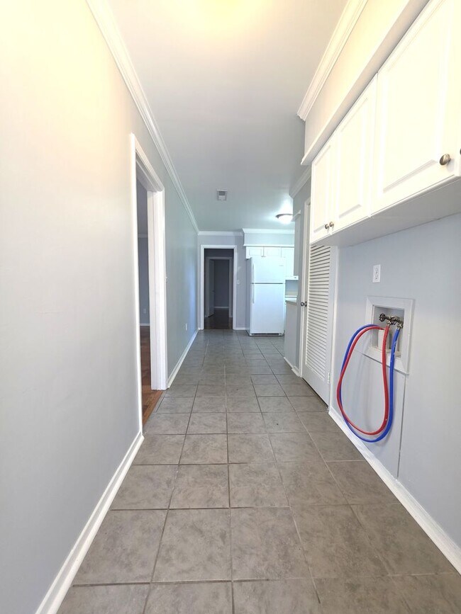Foto del edificio - Newly Updated Home in Seagate Village