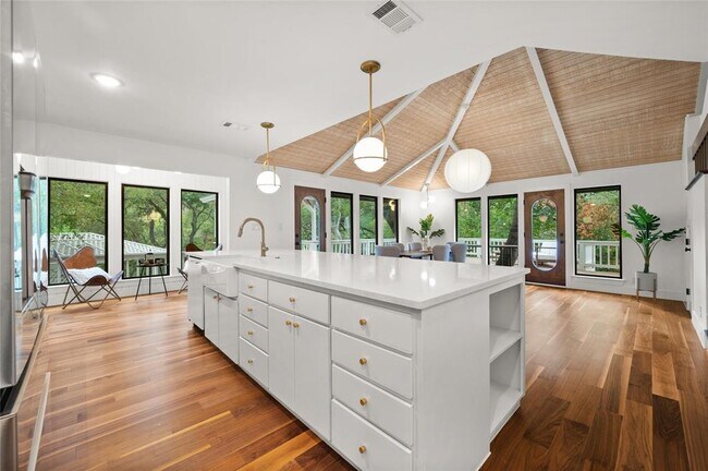 Foto del edificio - 7518 Stonecliff Dr