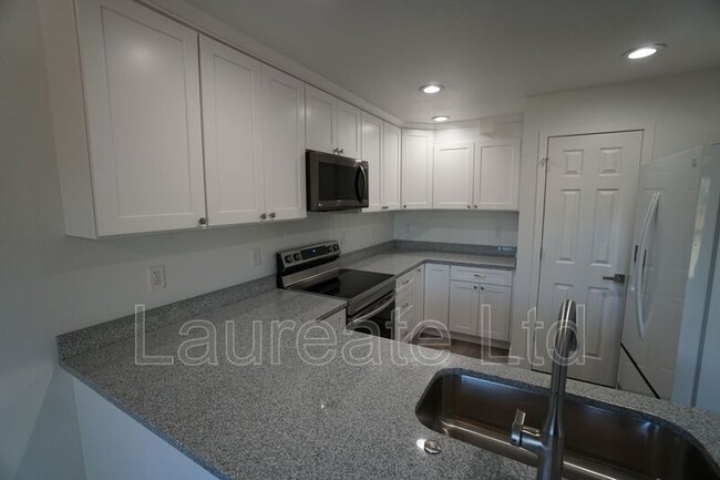 Foto del edificio - 7152 Depew Cir