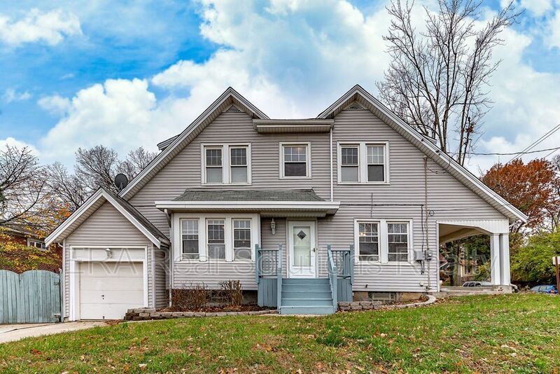Primary Photo - 3167 Auten Ave