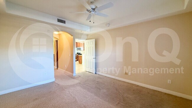 Foto del edificio - 5350 E Deer Valley Dr