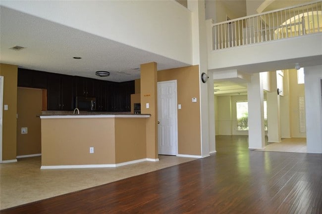 Building Photo - 1809 Lake Tawakoni Dr