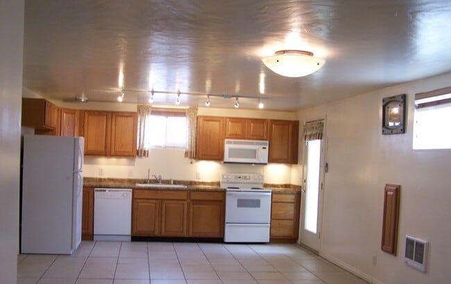 Building Photo - 8838 W 3500 S