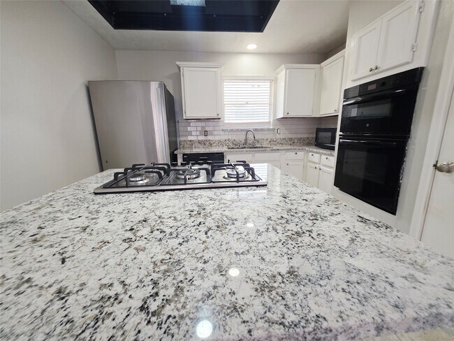 Foto del edificio - 15330 Oak Terrace Dr