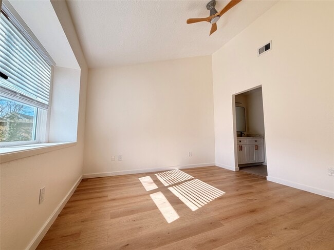 Foto del edificio - 2533 Knoxville Dr