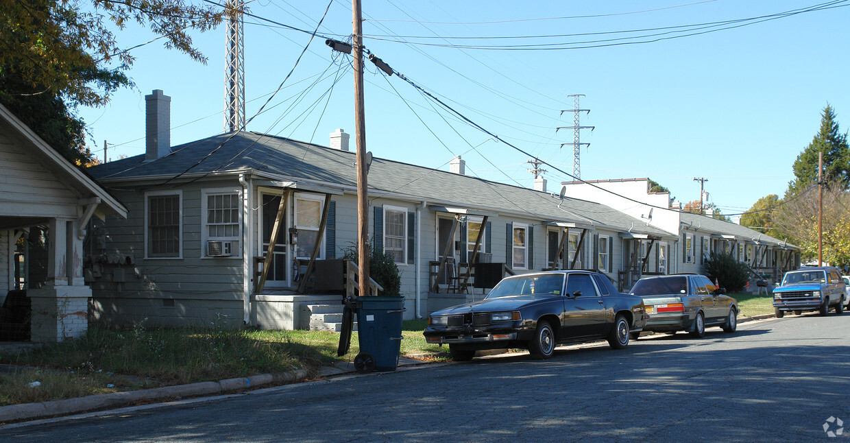 Building Photo - Westside Apartments