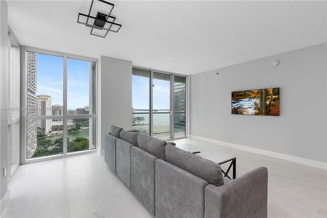 Building Photo - 500 Brickell Ave
