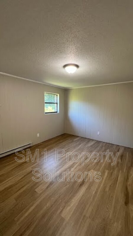 Building Photo - 1708 Green Oaks Dr SE