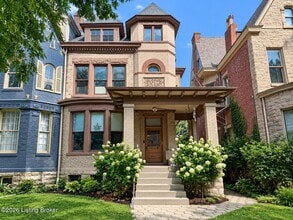 Building Photo - 1466 St James Ct