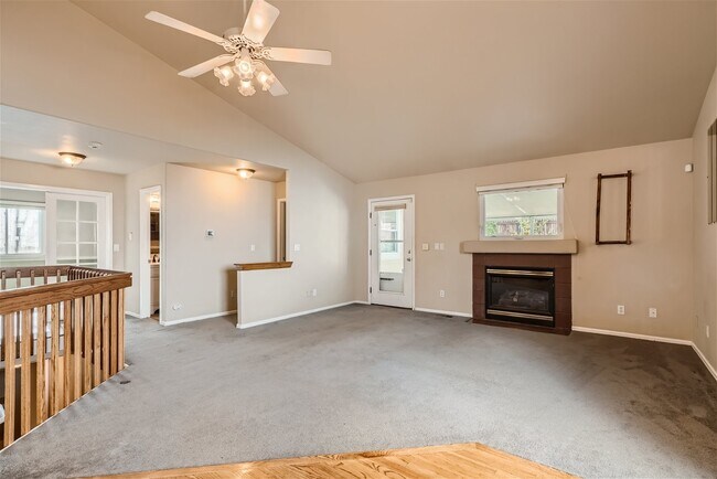 Building Photo - 925 W 96th Ave