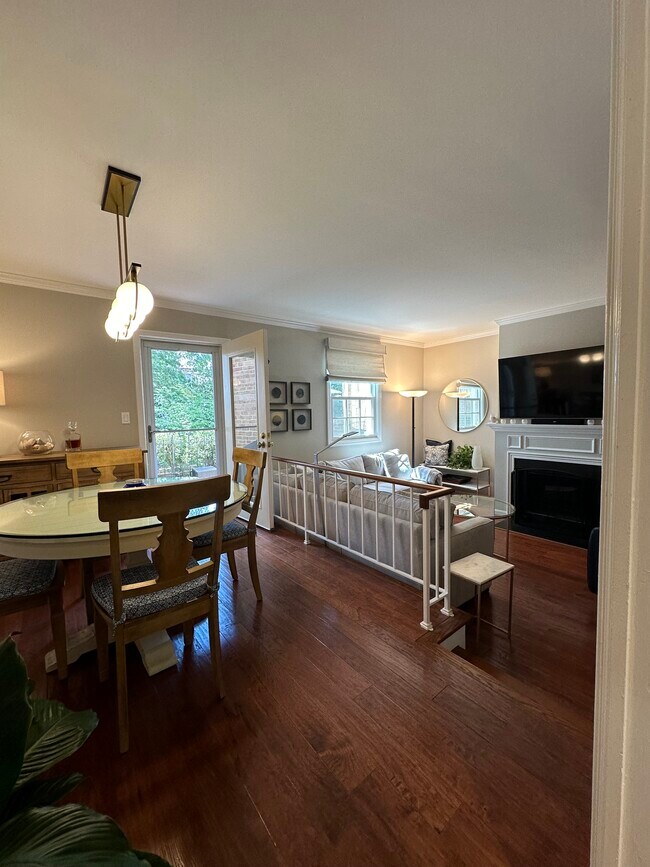 Dining area open to LR - 941 N Pitt St
