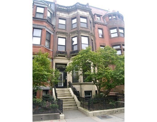 Primary Photo - 238 Commonwealth Ave