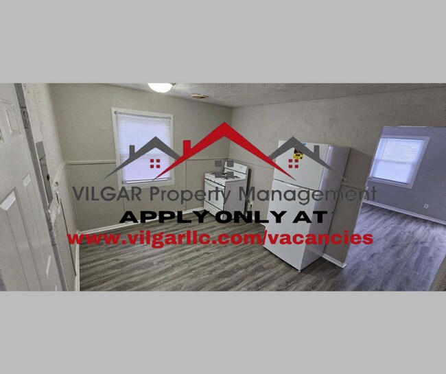 Building Photo - Awesome 2 spacious bedrooms, 1 bathroom, s...