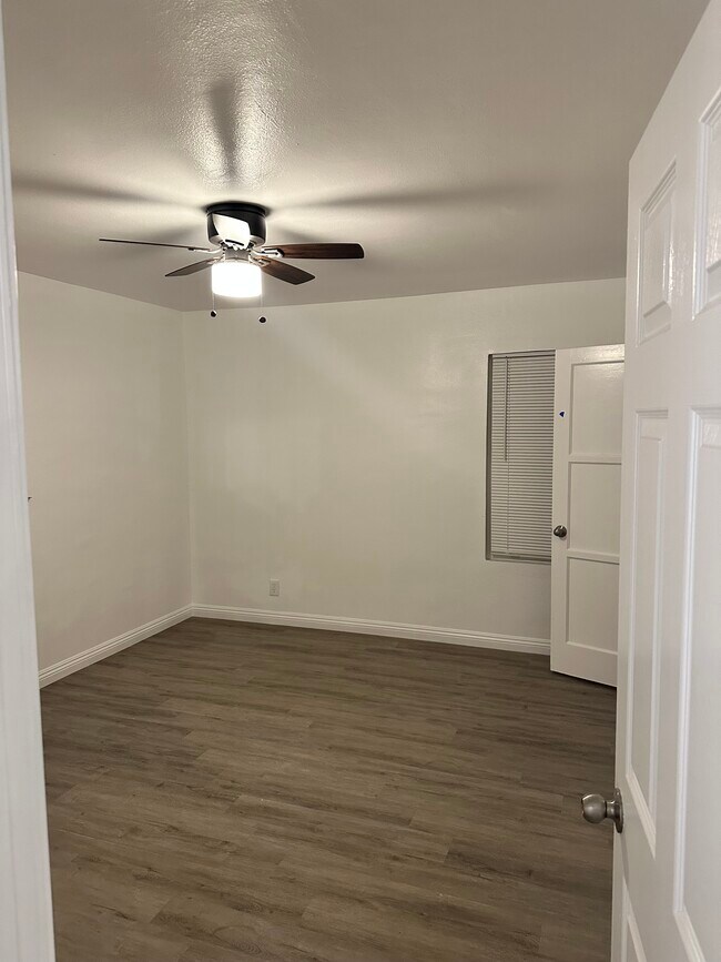 First Room - 4836 Park Ave
