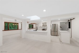 Building Photo - 3812 Ellendale Rd