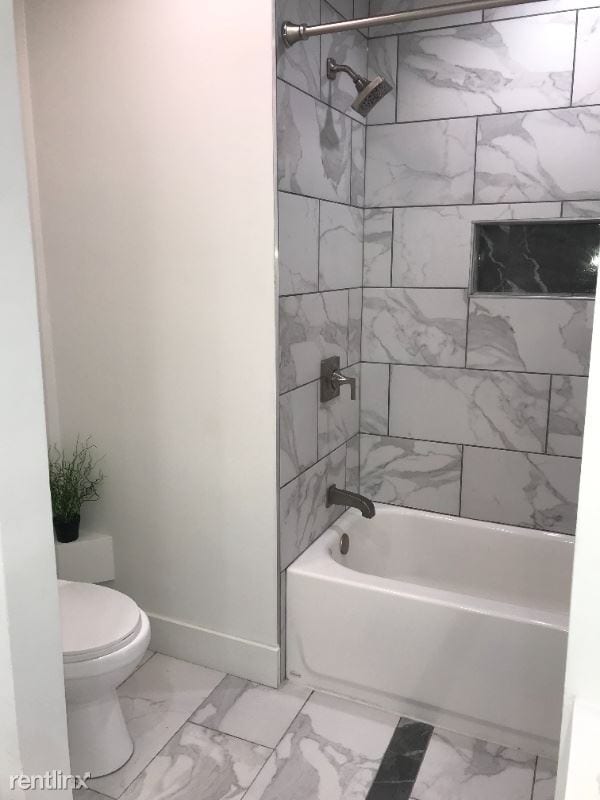 Building Photo - 1 br, 1 bath Condo - 5016 Les Chateaux Dr