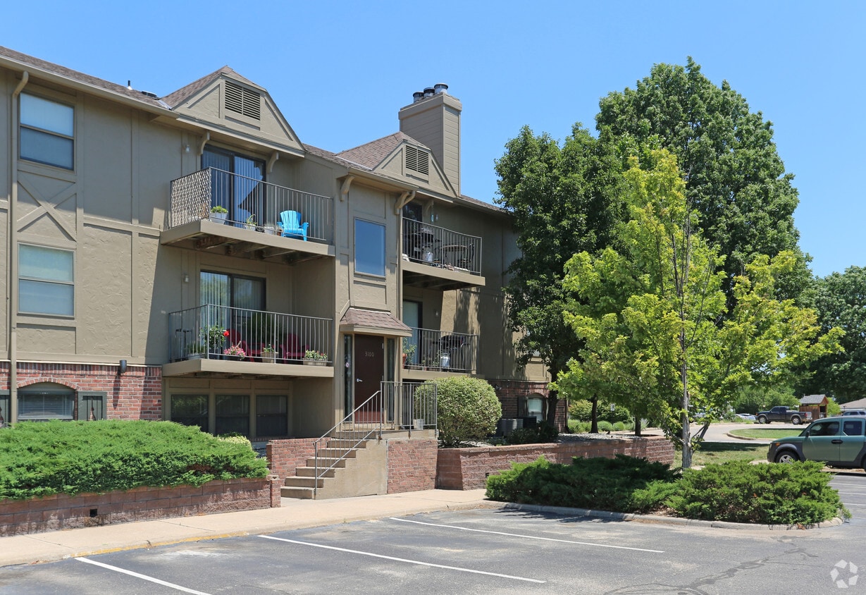Winston Place 3108 Winston Pl Apartments Manhattan, KS