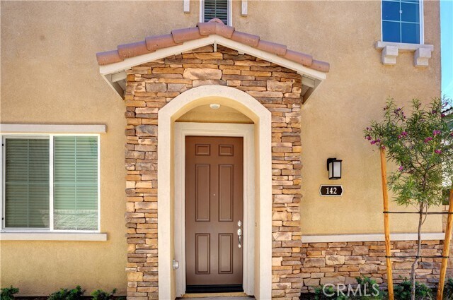 Foto principal - 142 Grove Ct