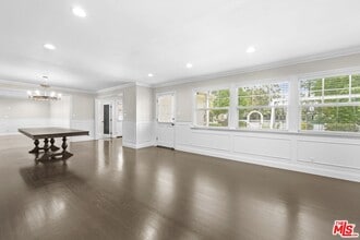 Building Photo - 5525 Matilija Ave
