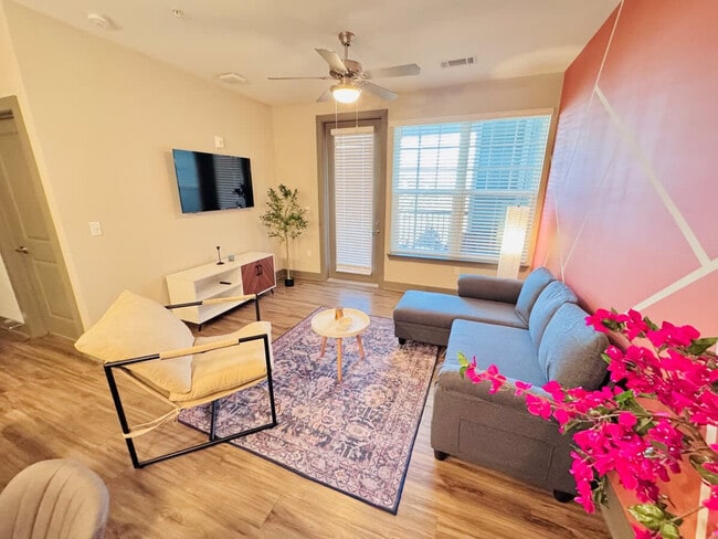 Building Photo - 9244 Vintage Hills Way