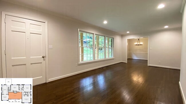 Building Photo - Wonderful 4 Bedroom Home in Mountain Brook!