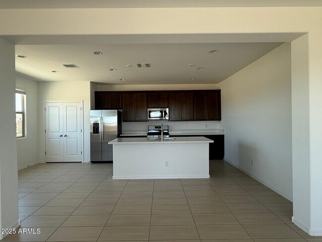 Foto del edificio - 14596 W Sand Hills Rd