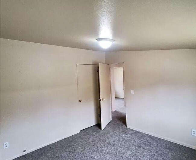 Building Photo - 3 bedroom in Billings MT 59105