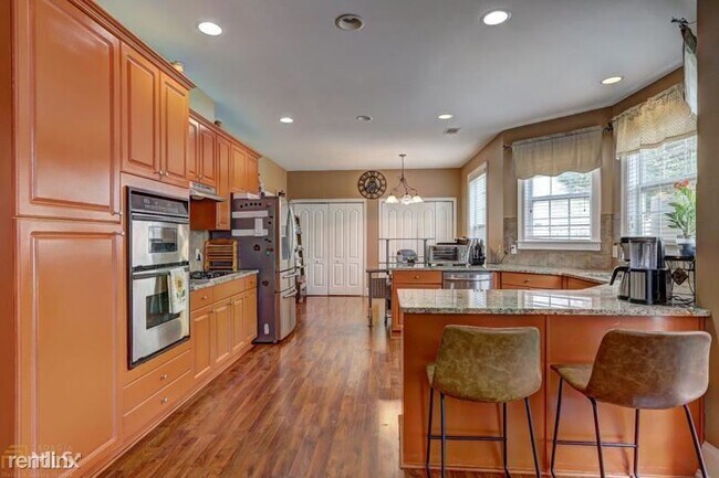 Building Photo - 4 br, 3 bath House - 1479 Tether Ln UNIT