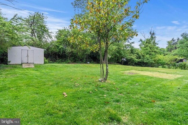 Foto del edificio - 6318 Willowood Ln