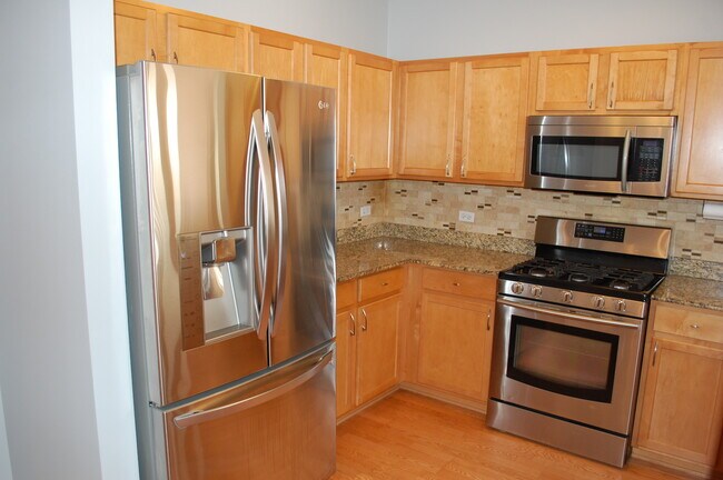 Building Photo - 410 W Mahogany Ct