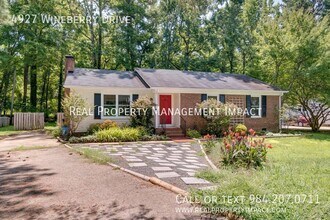 Building Photo - 4927 Wineberry Dr