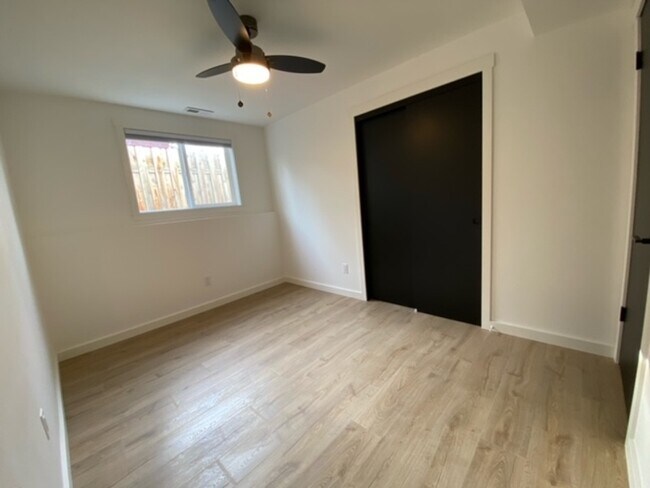 Building Photo - 2215 N Atlantic St