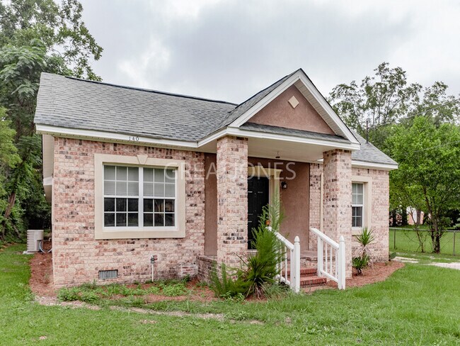 Building Photo - REDUCED! - HOLIDAY SPECIAL! SIGN A LEASE B...