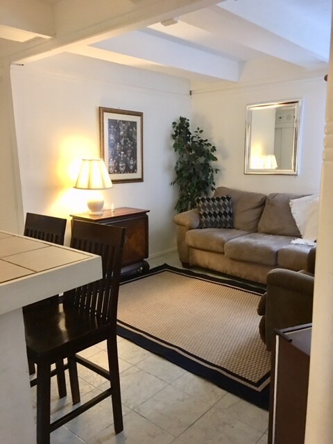 Foto del edificio - 10 Woodchuck Ln