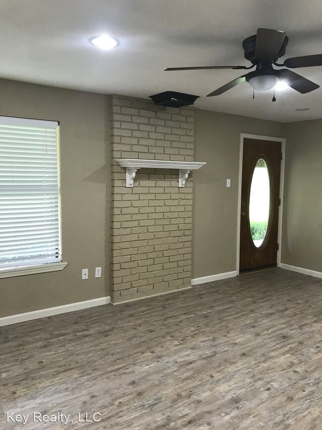 Foto del edificio - 3 br, 3 bath House - 136 Langston Rd