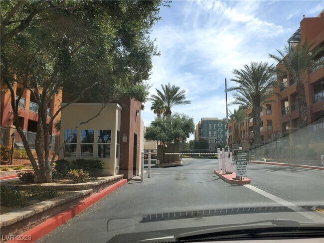 Foto del edificio - 47 E Agate Ave