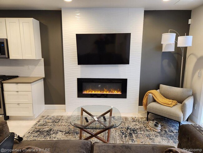 Foto del edificio - 248 Erskine St