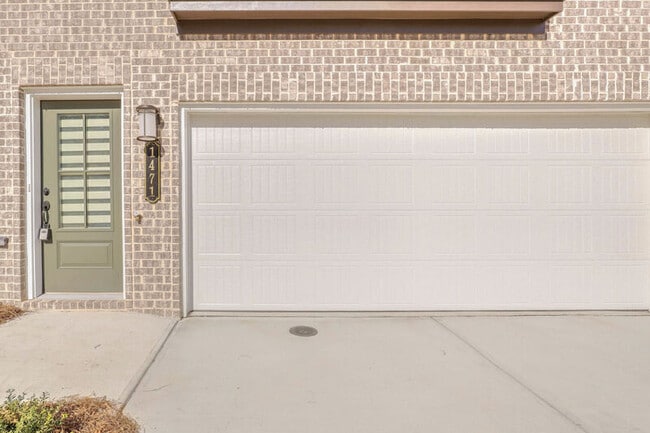 Building Photo - 1471 Creekside Cir NW