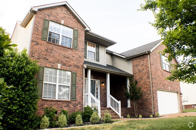 Building Photo - 140 Grove Ln S