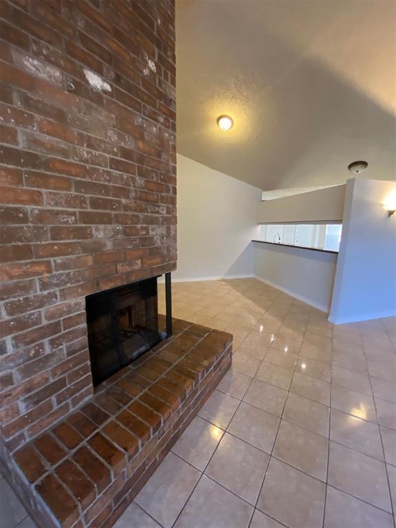 Building Photo - 22506 Millgate Dr