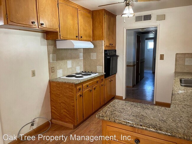Building Photo - 4 br, 2 bath House - 1381 E. Ellery Avenue
