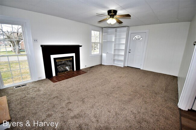 Building Photo - 3 br, 1 bath House - 108 Adkins Street