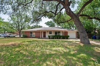 Building Photo - 8801 Camelia Ln