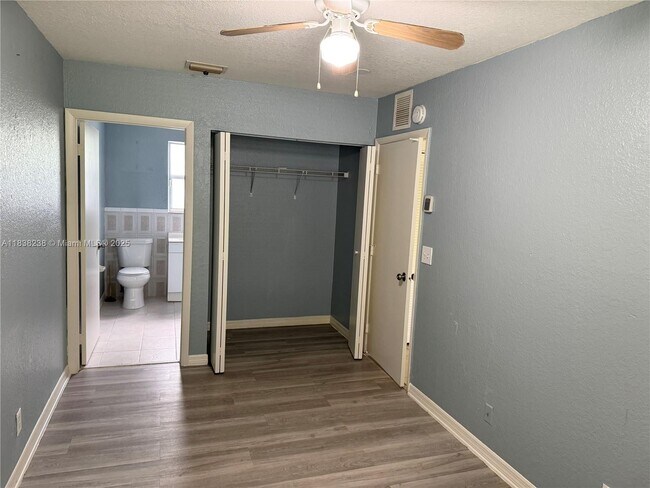 Foto del edificio - 707 SW 6th St