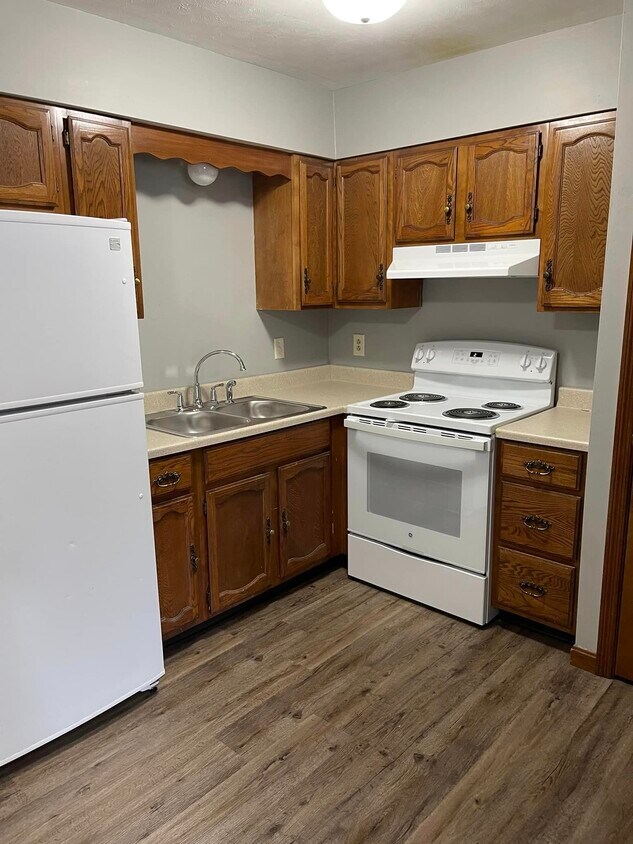 Foto principal - 3590 E Rose Hill Ave