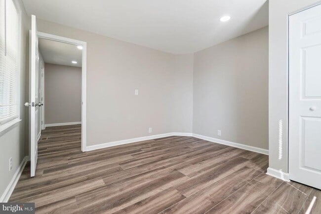 Building Photo - 107 Fusting Ave