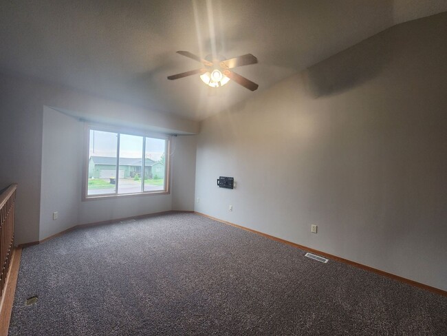 Building Photo - 821 S Whitewood Ave